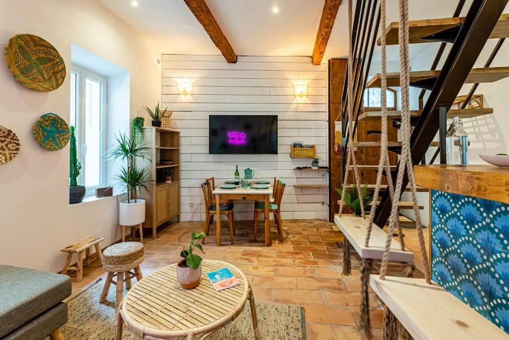 Ciotat Colada Beau Duplex Atypique A 50 M Du Port Classe 3 Etoiles 拉西约塔 外观 照片